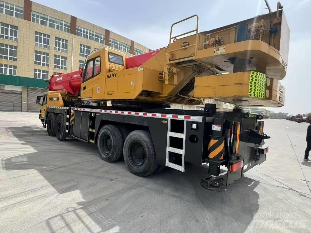 Sany STC 800 Mobile and all terrain cranes