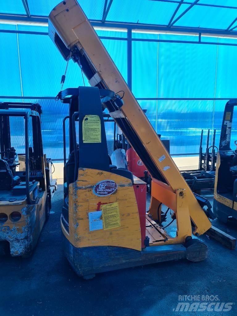 Jungheinrich ETV 216 Reach trucks