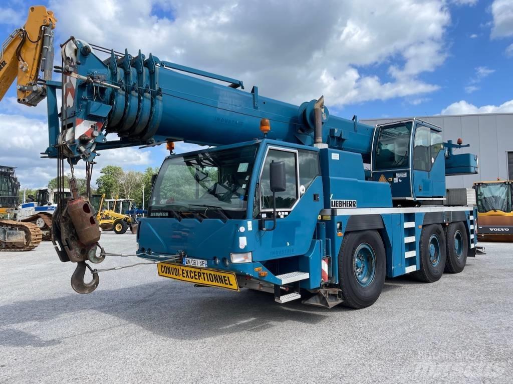 Liebherr LTM 1055-1 Mobile and all terrain cranes