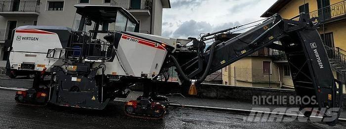 Wirtgen W200Fi Concrete Block Machines