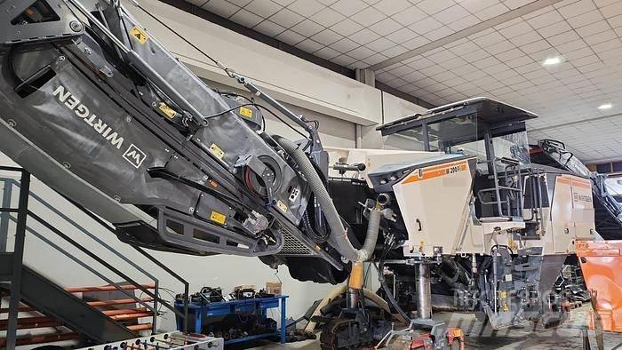 Wirtgen W200Fi Concrete Block Machines