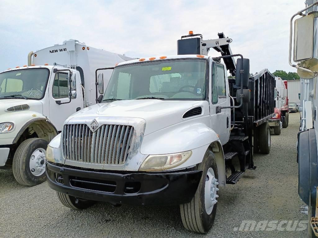 International 4300 Grapples