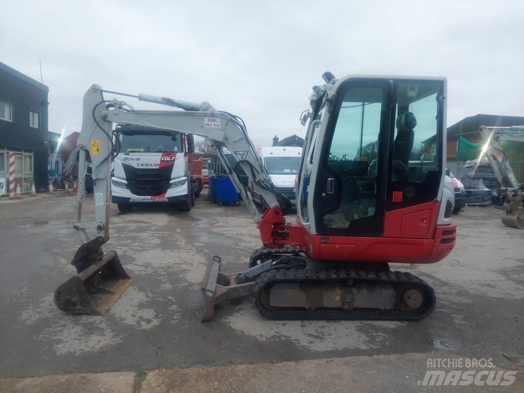 Takeuchi TB 230 Mini Excavators <7t (Mini Diggers)