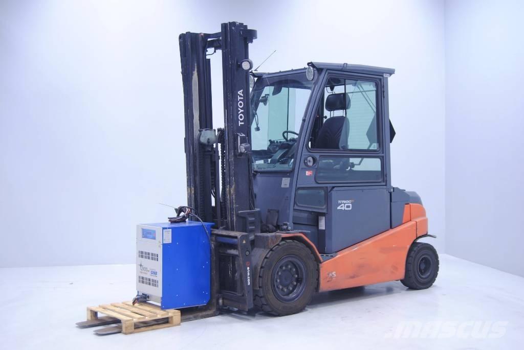 Toyota 8FBMT40 Electric Forklifts