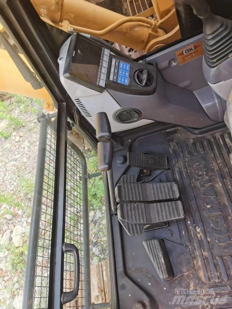Komatsu pc450 Crawler Excavators