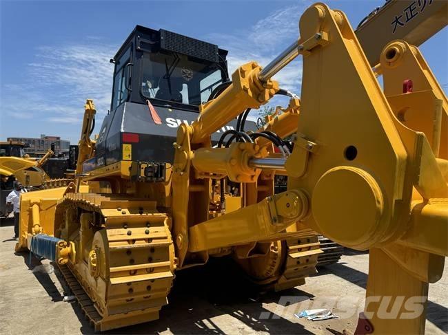 Shantui SD 32 Crawler dozers