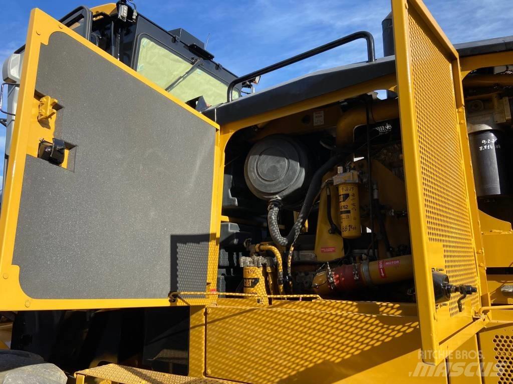 CAT 16 M Motor Graders