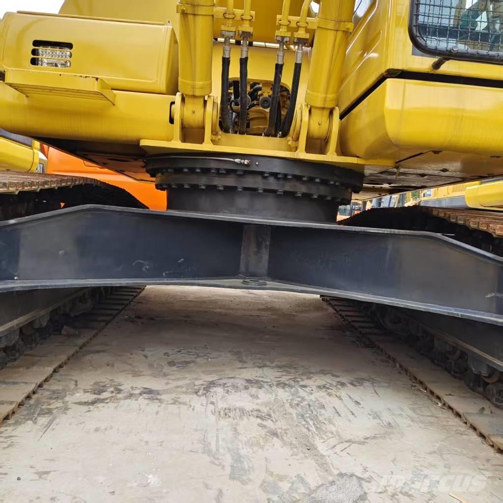 Komatsu PC 220-8 Crawler Excavators
