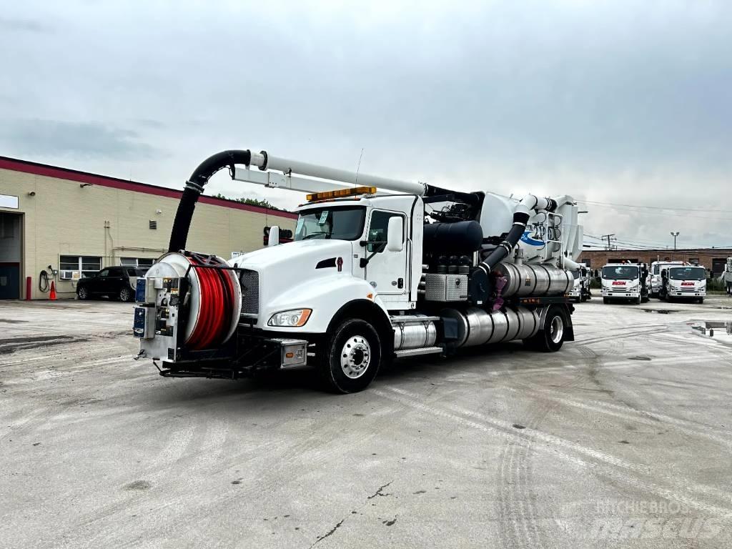 Vactor 2100 Plus Vacuum Trucks