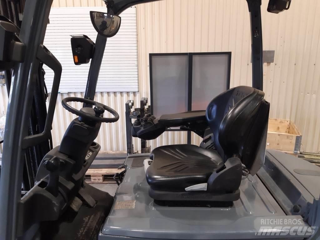 Toyota 8FBMT18 Electric Forklifts