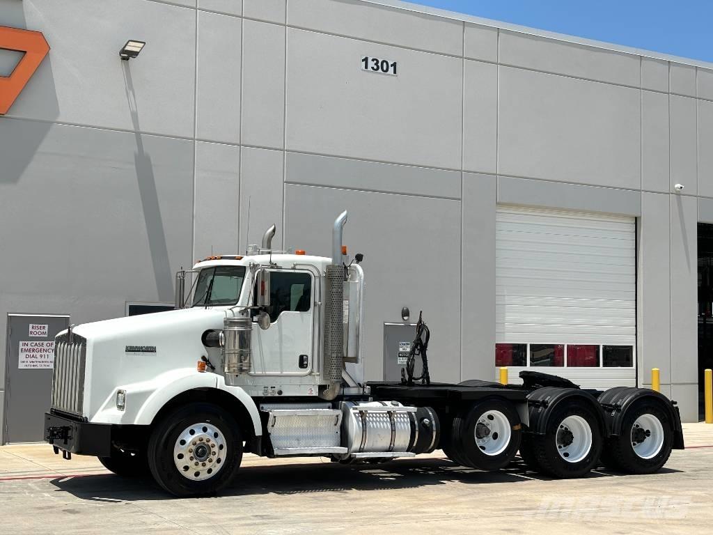 Kenworth T 800 Conventional Trucks / Tractor Trucks