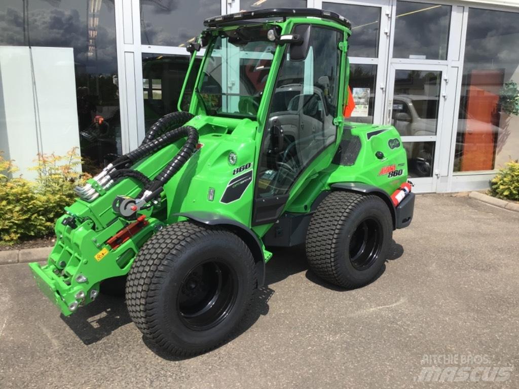 Avant 860 Skid Steer Loaders