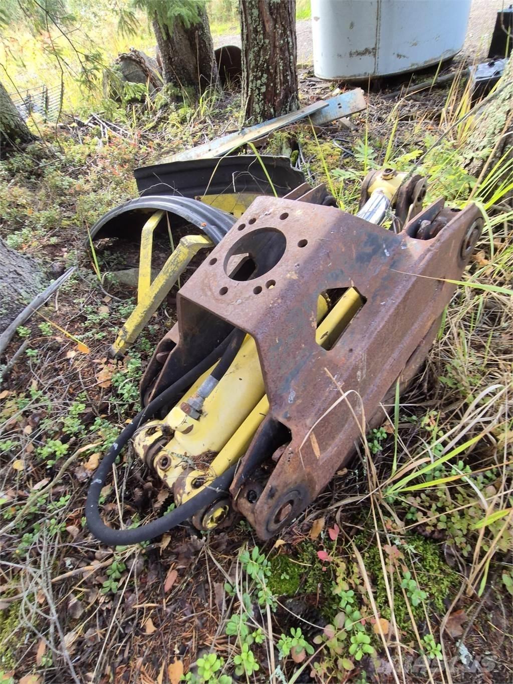  Puukoura 0,35 Grapples/Grapple Trucks