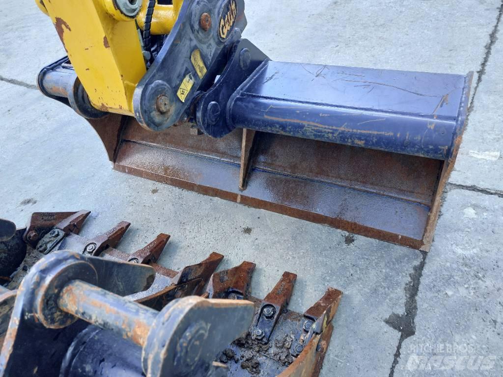 Komatsu PC26MR-5 Mini Excavators <7t (Mini Diggers)