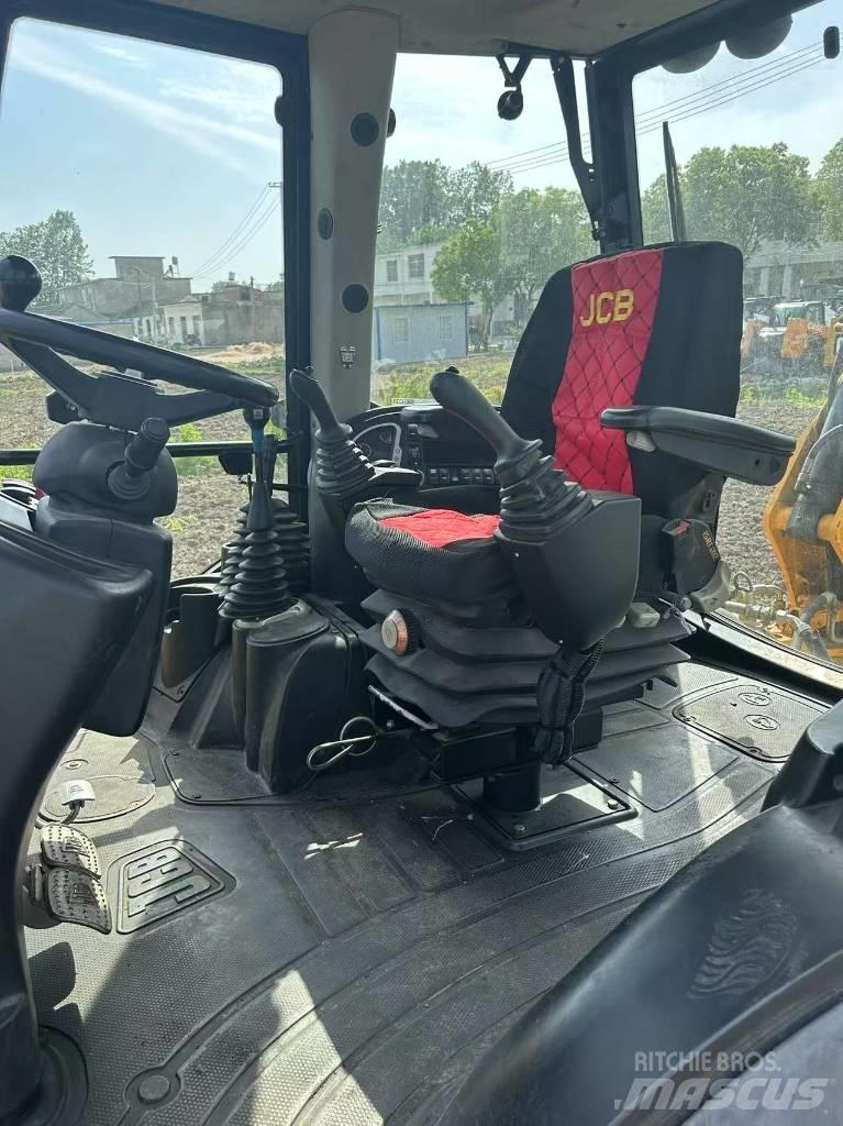 JCB 3CX Backhoe Loaders