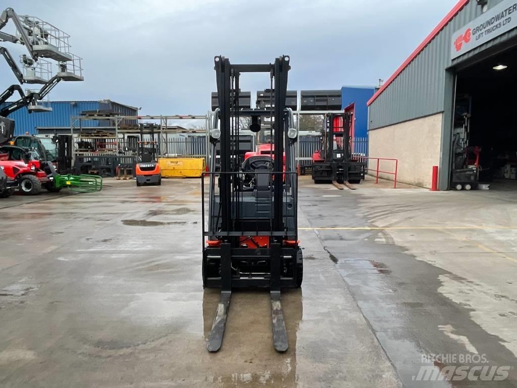 Toyota 8FBE15T Electric Forklifts