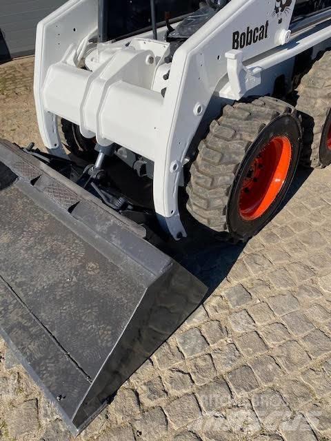 Bobcat S 130 Mini Loader