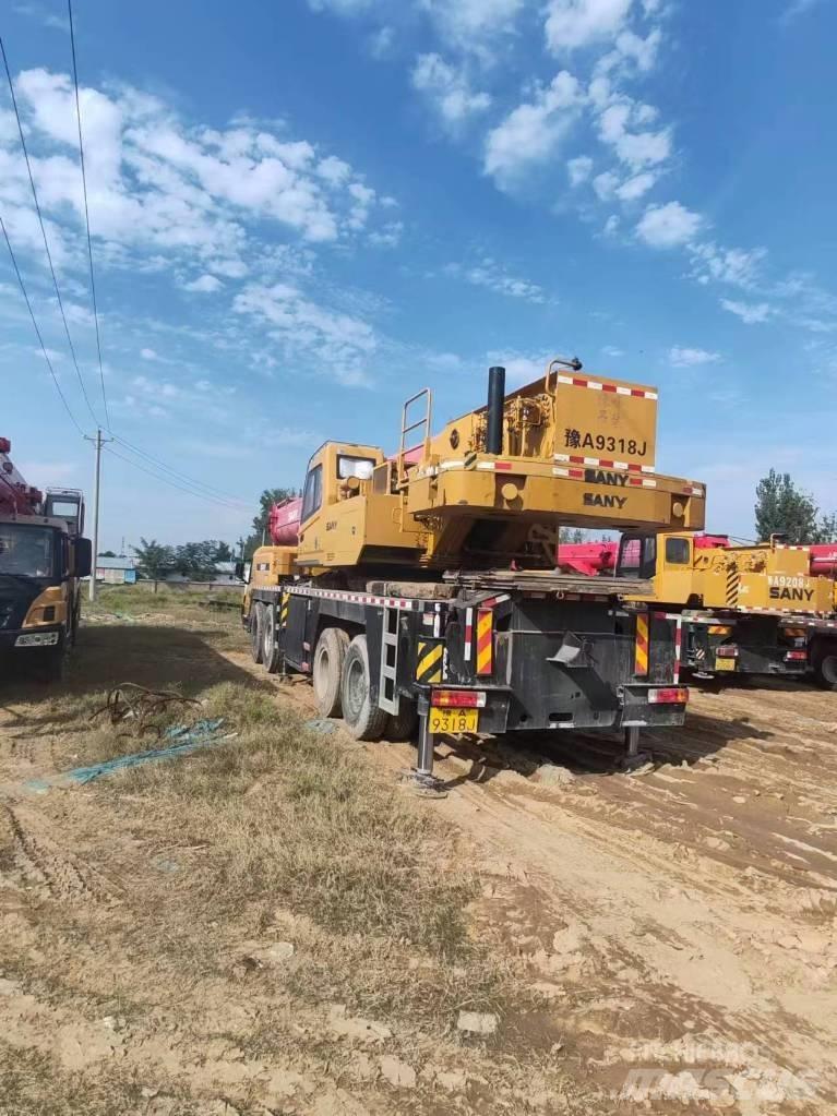 Sany STC 800 Mobile and all terrain cranes