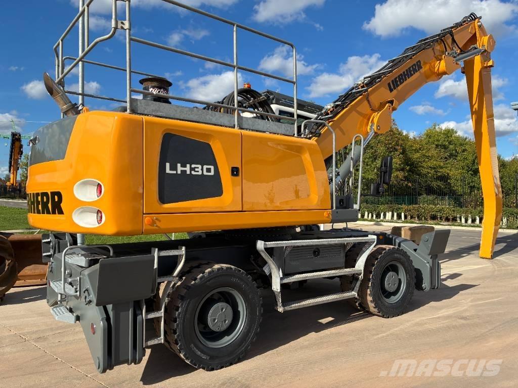 Liebherr LH 30 M Waste / Industry Handlers