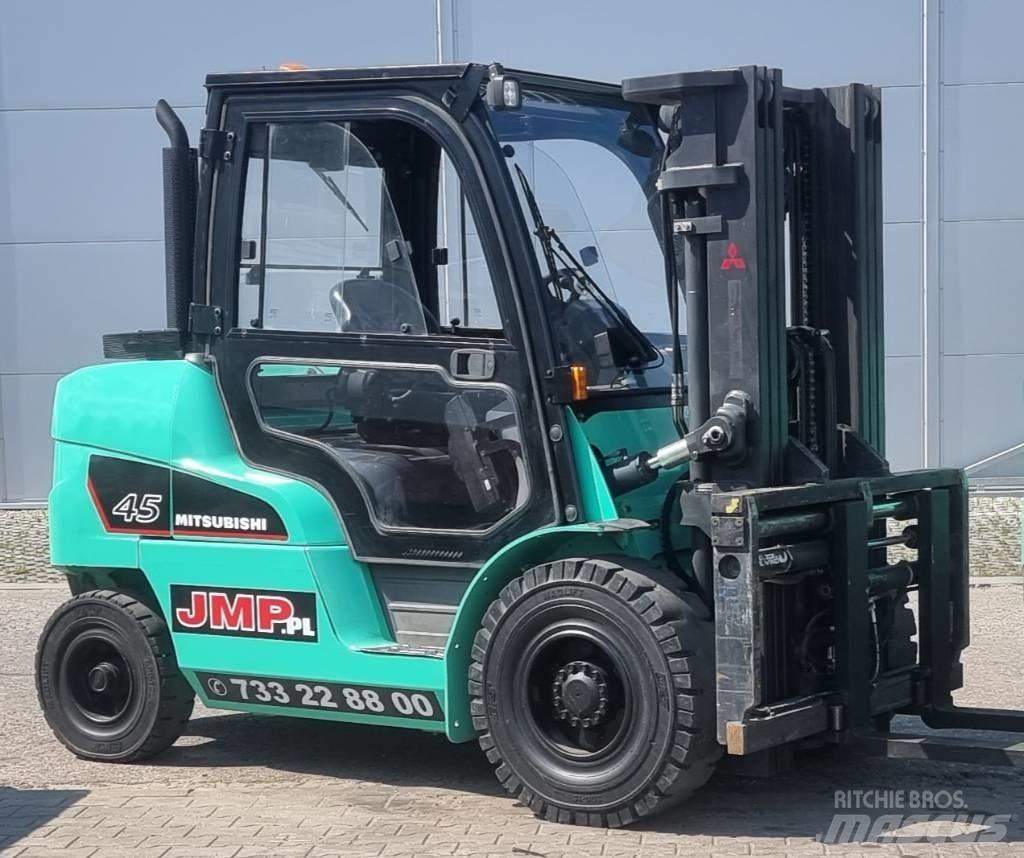 Mitsubishi FD45NT Diesel Forklifts