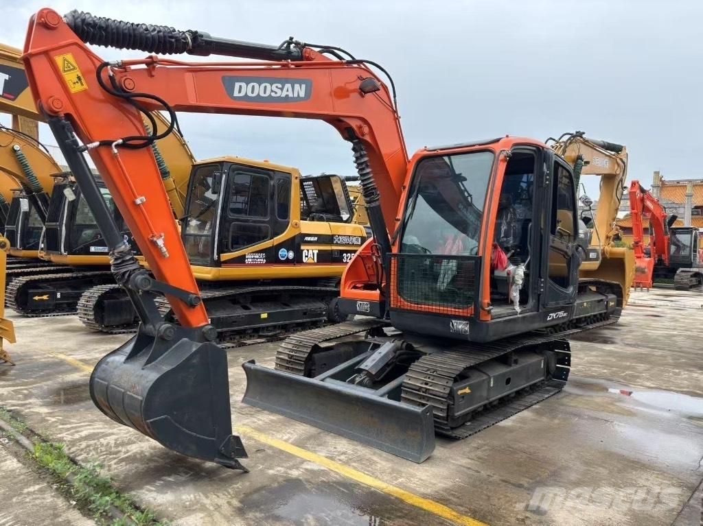Doosan DX 75-9 Mini Excavators <7t (Mini Diggers)