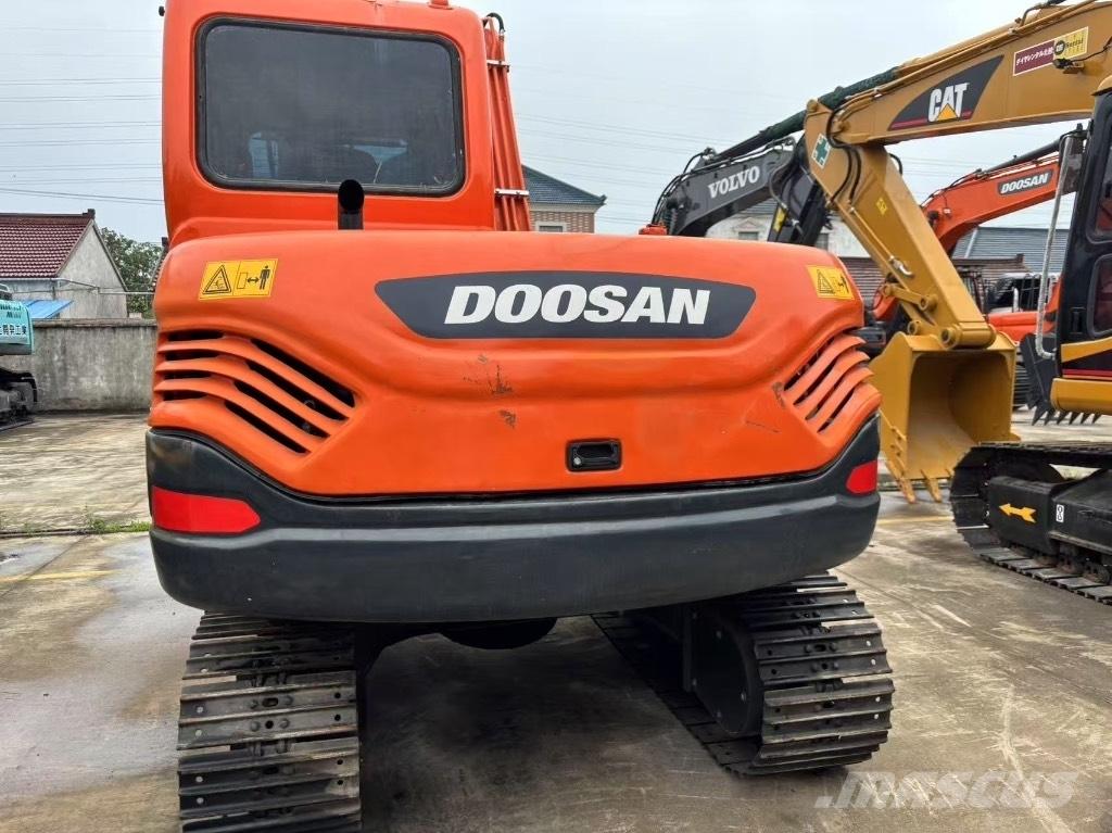 Doosan DX 75-9 Mini Excavators <7t (Mini Diggers)