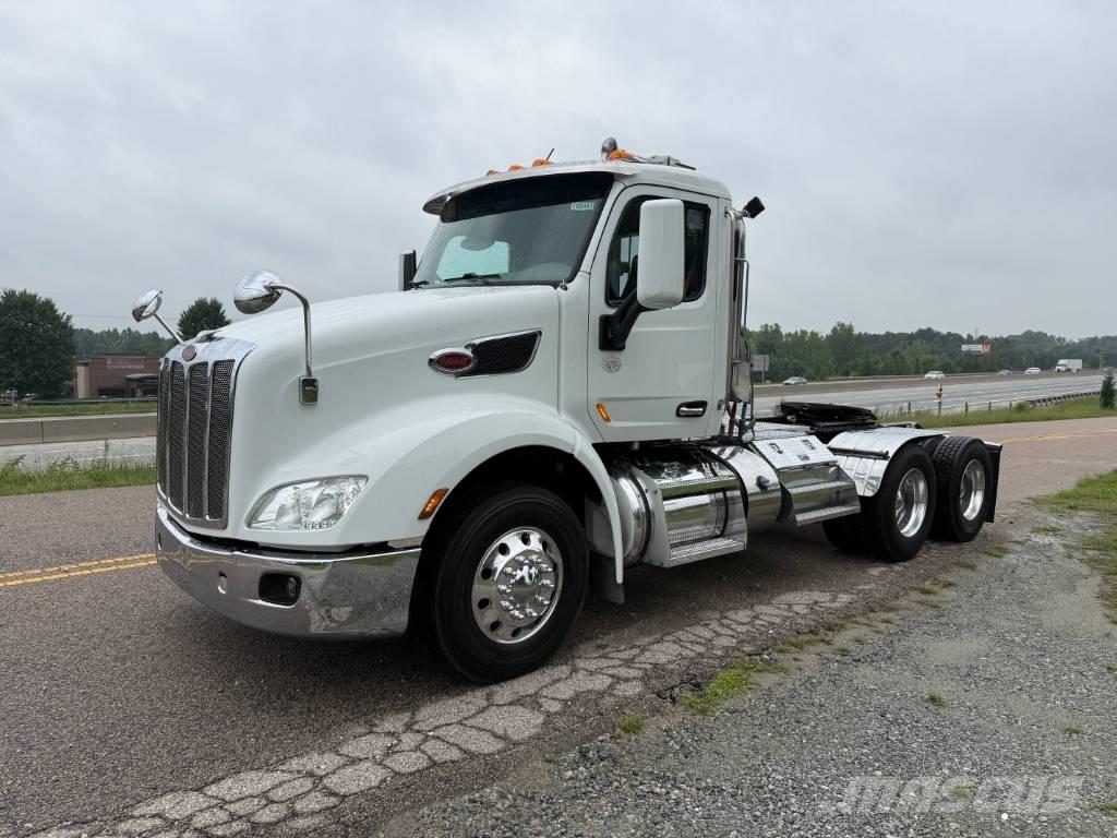 Peterbilt 579 Conventional Trucks / Tractor Trucks