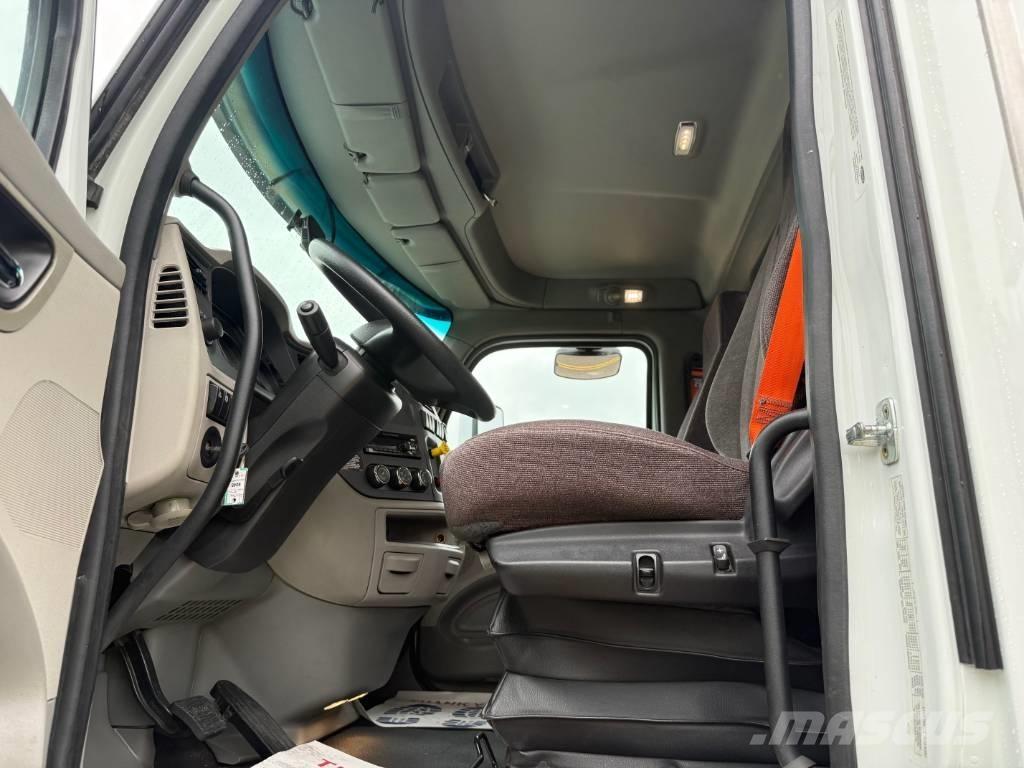 Peterbilt 579 Conventional Trucks / Tractor Trucks