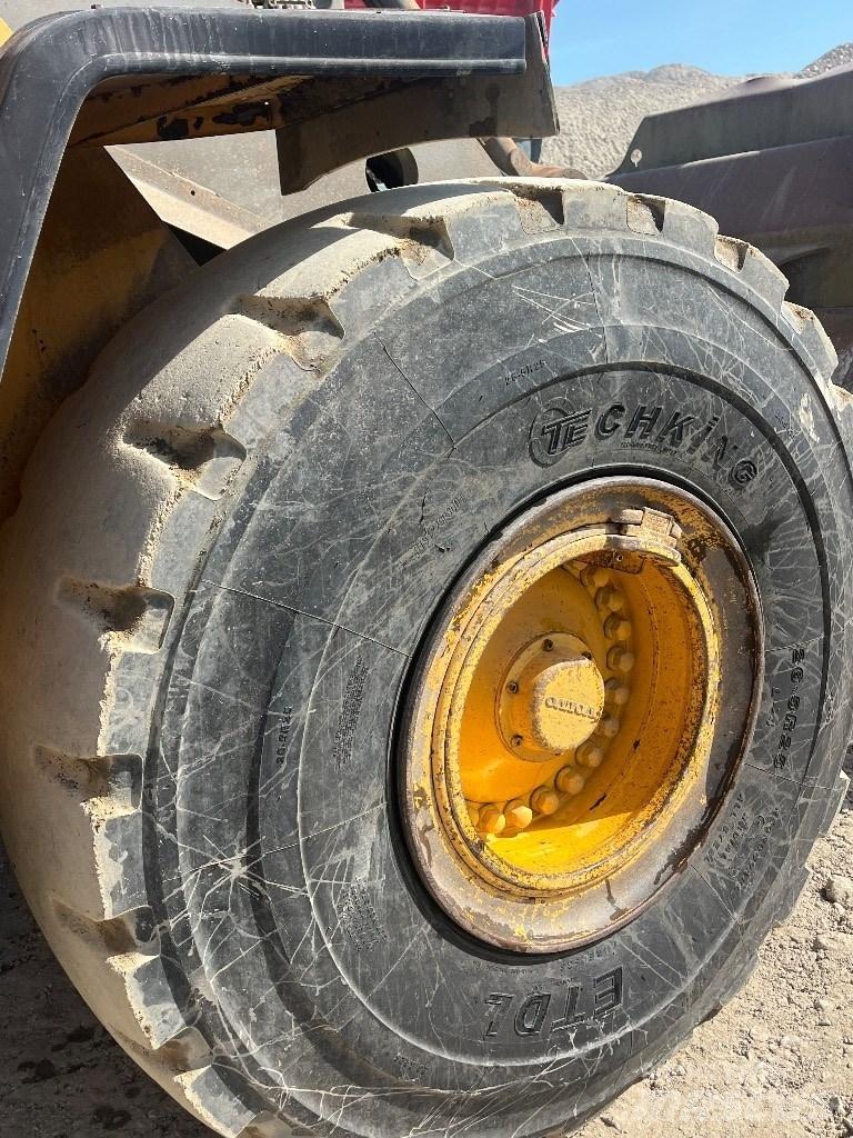 Volvo L180F Wheel Loaders