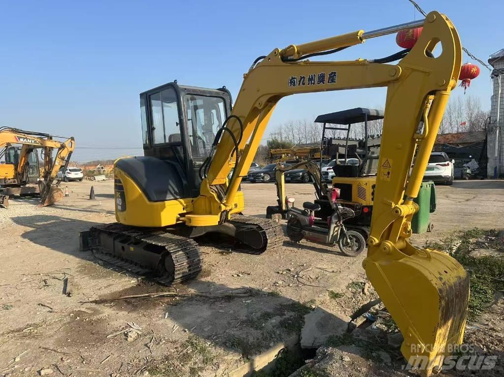 Komatsu PC 40 Crawler Excavators
