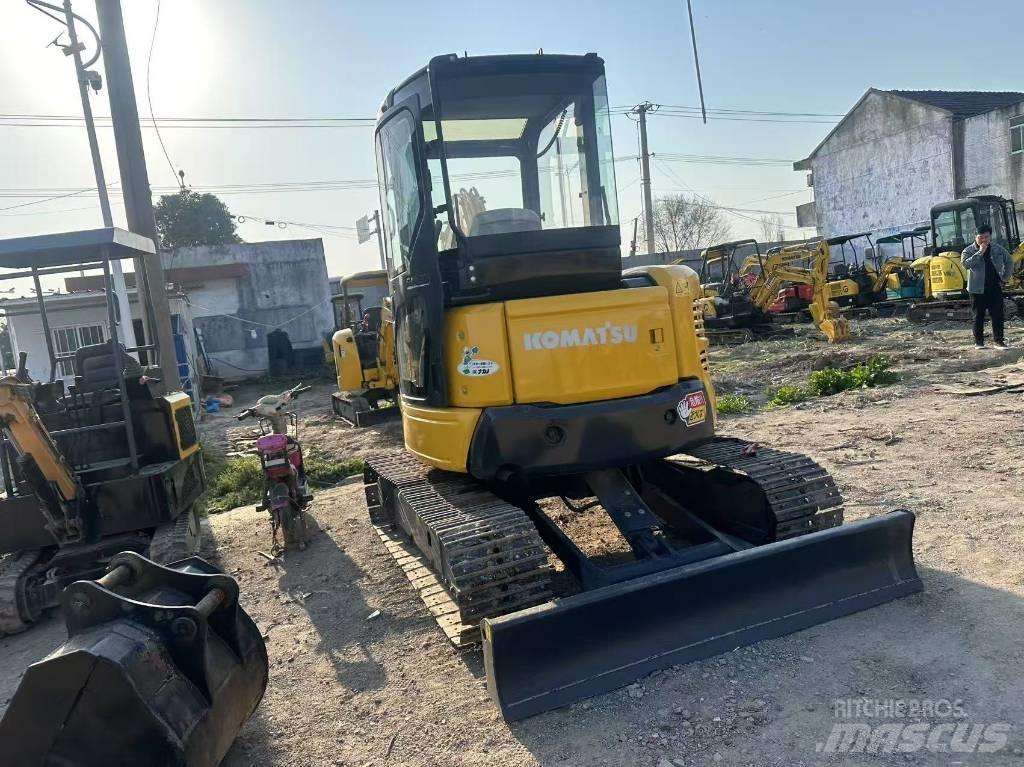 Komatsu PC 40 Crawler Excavators