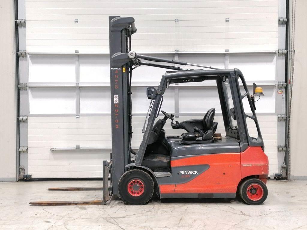 Linde E30L-01 Electric Forklifts