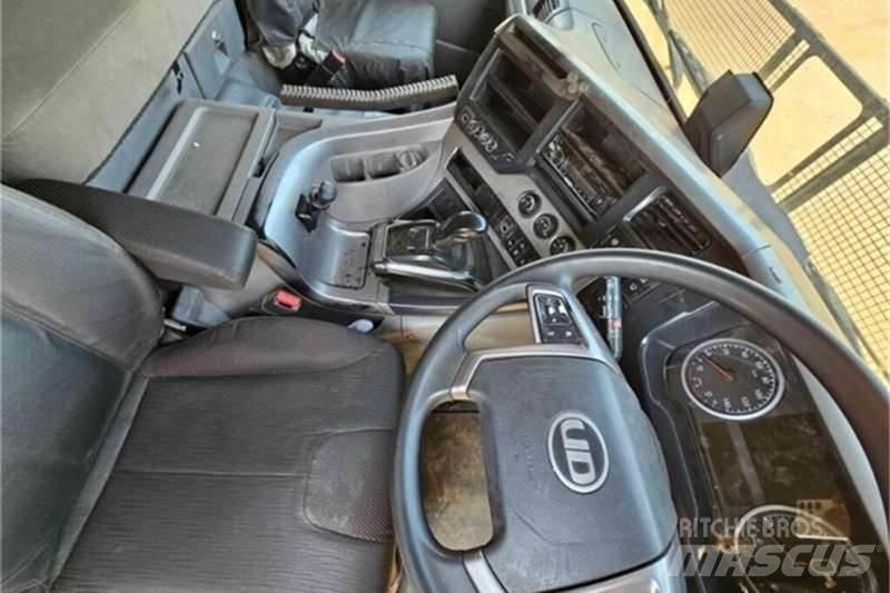 UD TRUCKS QUON Other Trucks
