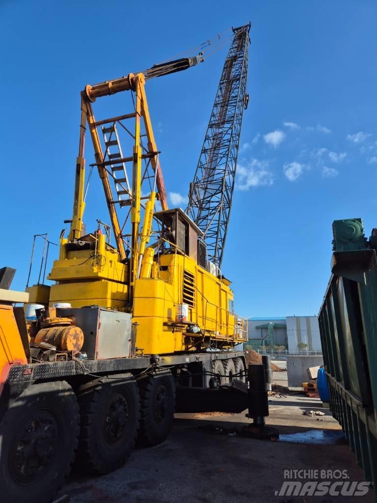 American 9520 Mobile and all terrain cranes