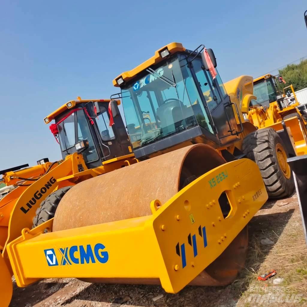 XCMG XS263J Single drum rollers
