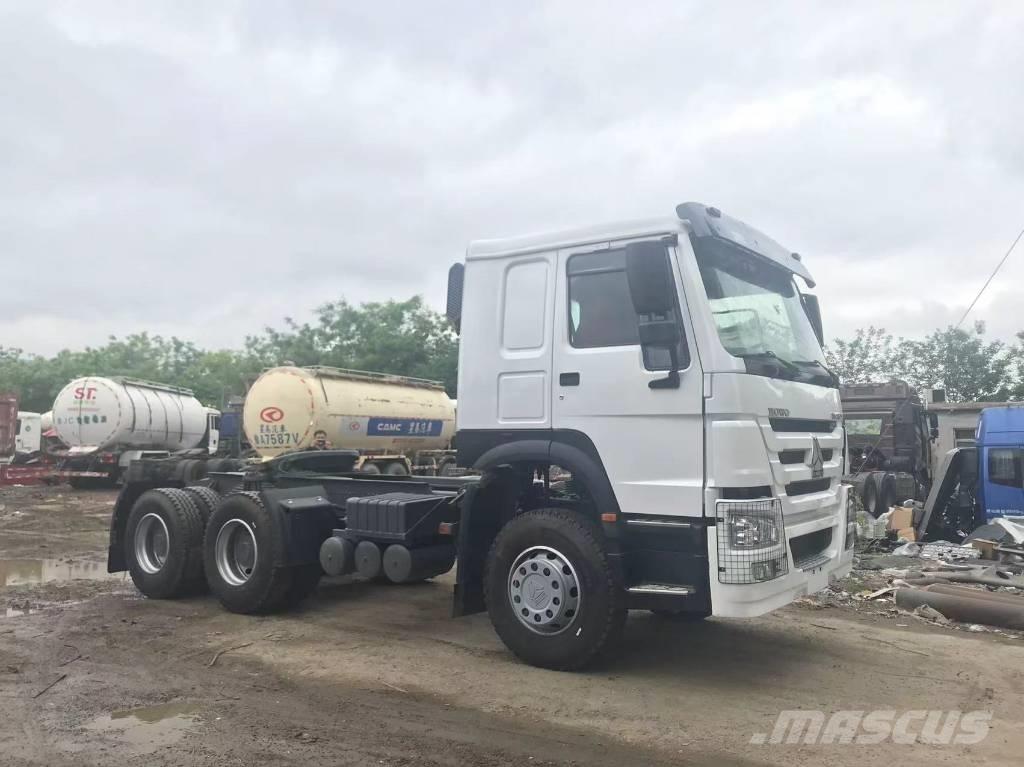 Howo 420 6x4 Conventional Trucks / Tractor Trucks