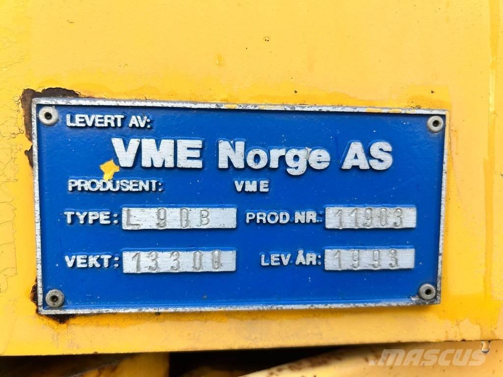 Volvo BM L90 Wheel Loaders