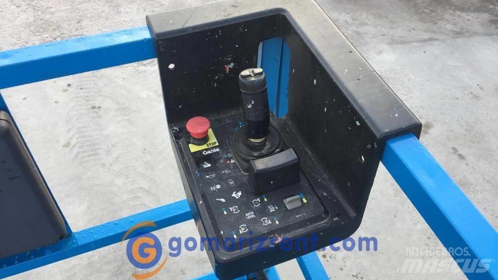 Genie GS 4390 Scissor Lifts