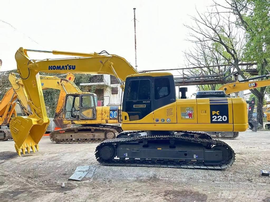 Komatsu PC 220-7 Crawler Excavators