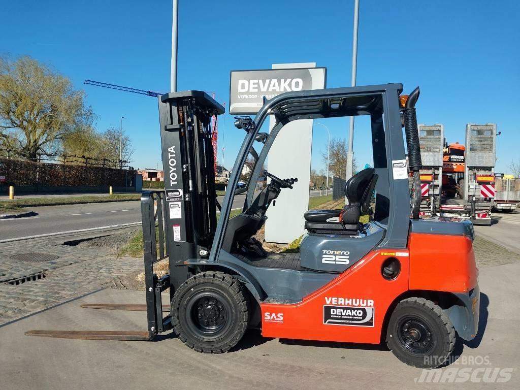 Toyota 52-8 FD F 25 Diesel Forklifts