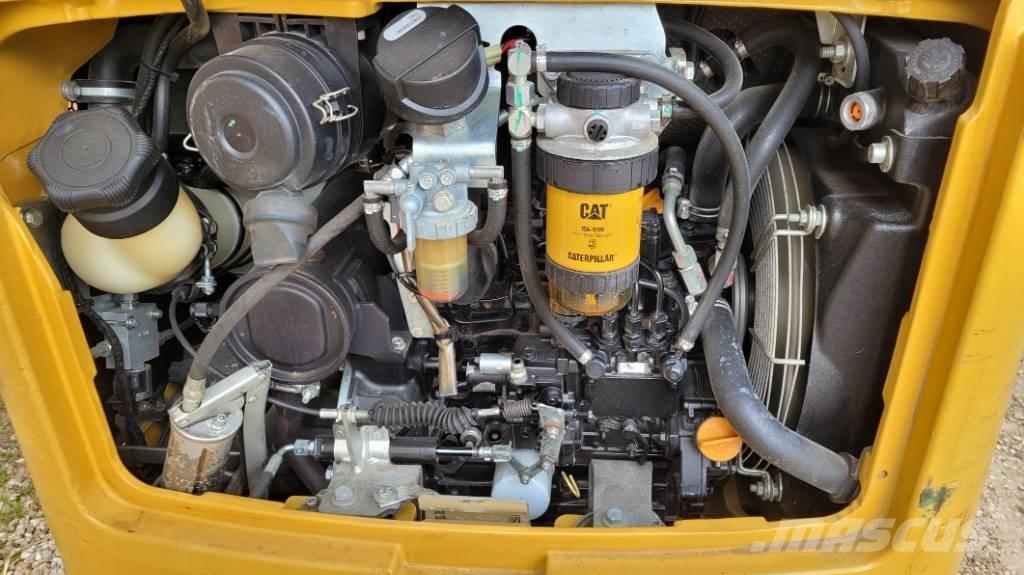 CAT 301.7 D Mini Excavators <7t (Mini Diggers)