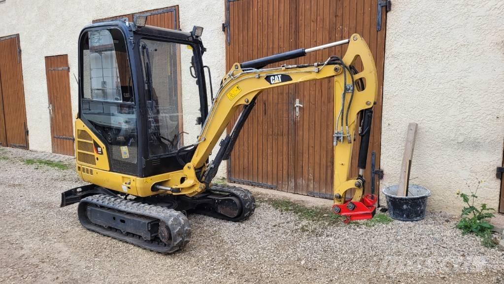 CAT 301.7 D Mini Excavators <7t (Mini Diggers)