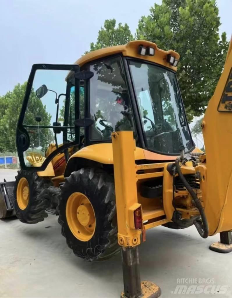JCB 4 CX Backhoe Loaders