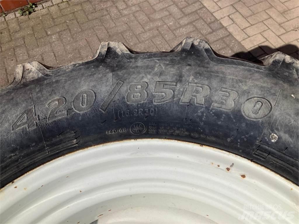 Goodyear 420/85R30 Farm Equipment - Others