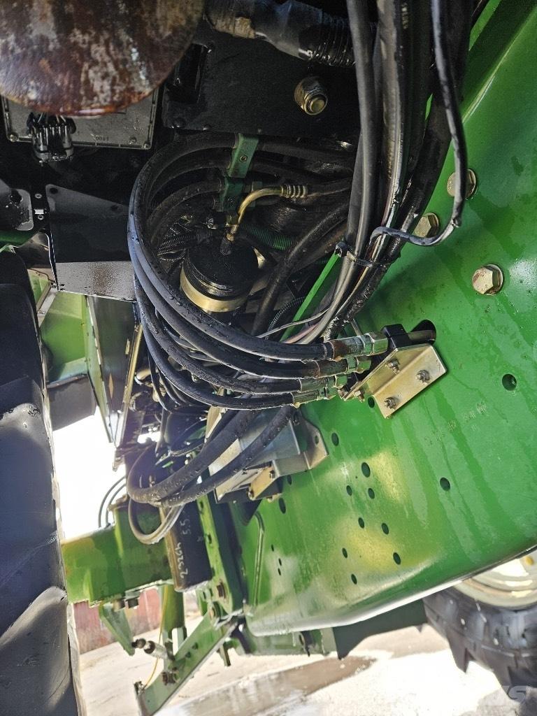 John Deere 6610 Tractors