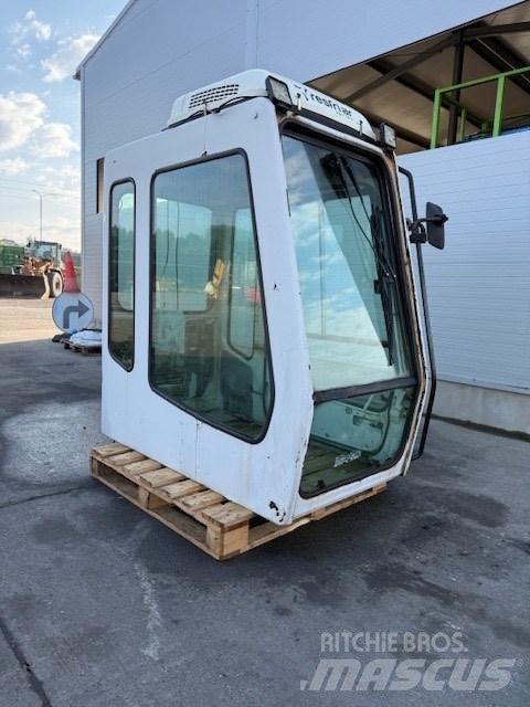 Liebherr CAB SERIE B Forestry Cabin