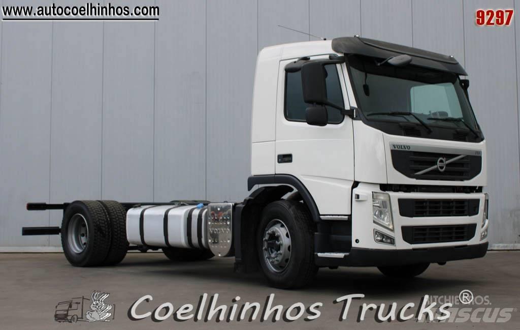 Volvo FM 330 Cab & Chassis Trucks