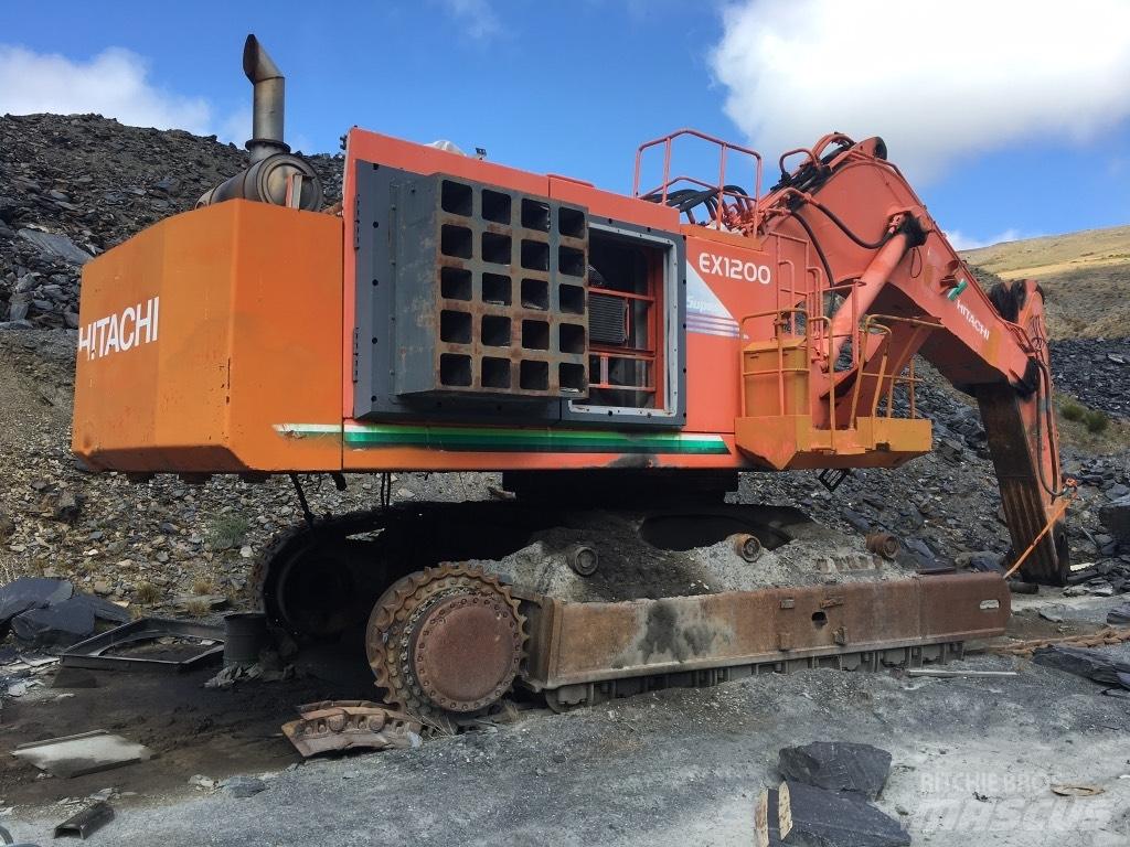 Hitachi EX 1200-5 C Crawler Excavators