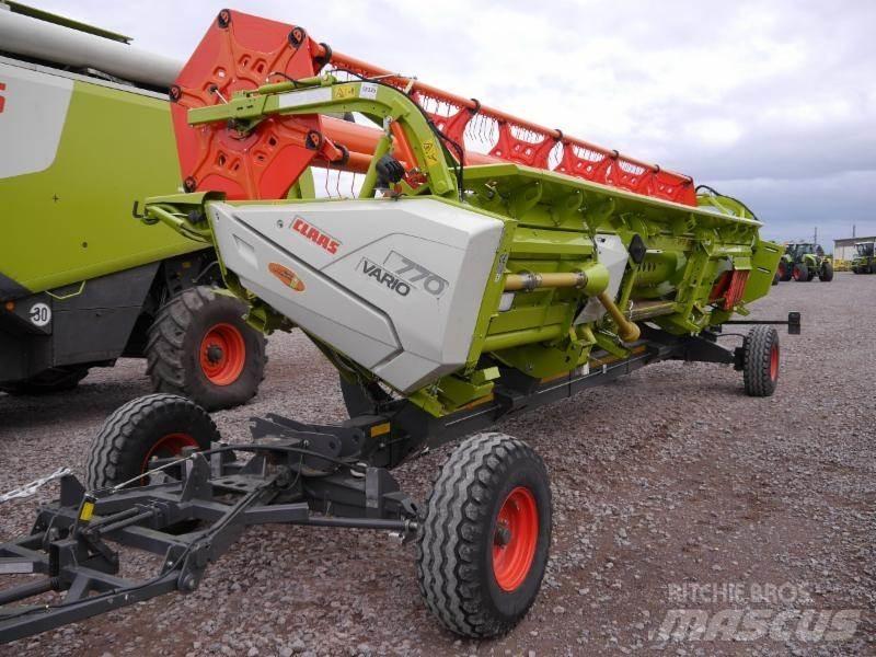 CLAAS LEXION 6600 Combine Harvesters