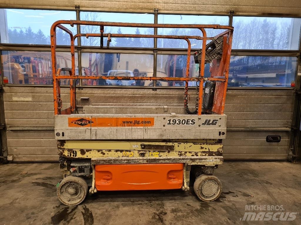 JLG 1930 ES Scissor Lifts